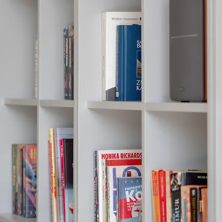 Bright With Balcony Close To The Poniatowski Park By Renters *