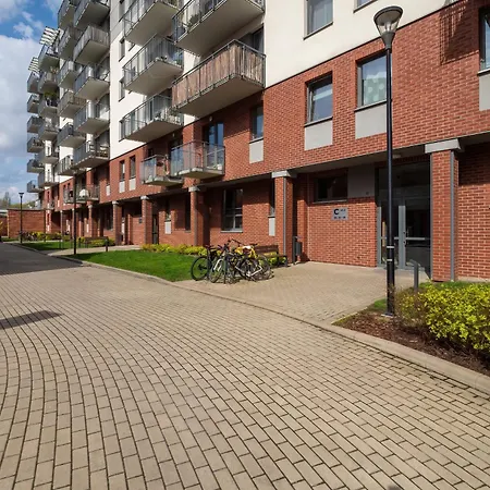 Bright With Balcony Close To The Poniatowski Park By Renters * Łódź