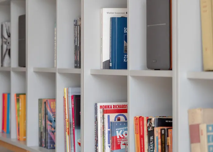 Bright With Balcony Close To The Poniatowski Park By Renters *