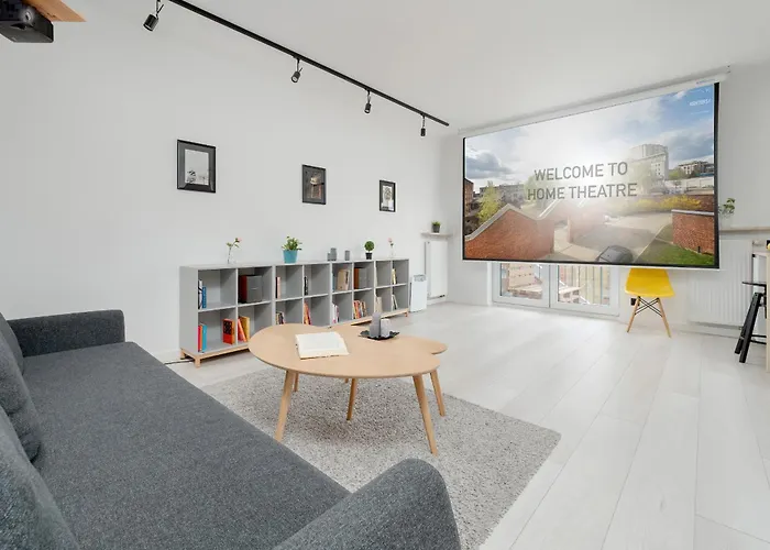 Bright With Balcony Close To The Poniatowski Park By Renters Апартаменты Лодзь