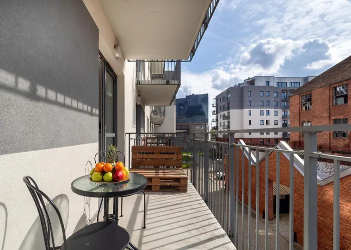 Апартаменты Bright With Balcony Close To The Poniatowski Park By Renters *