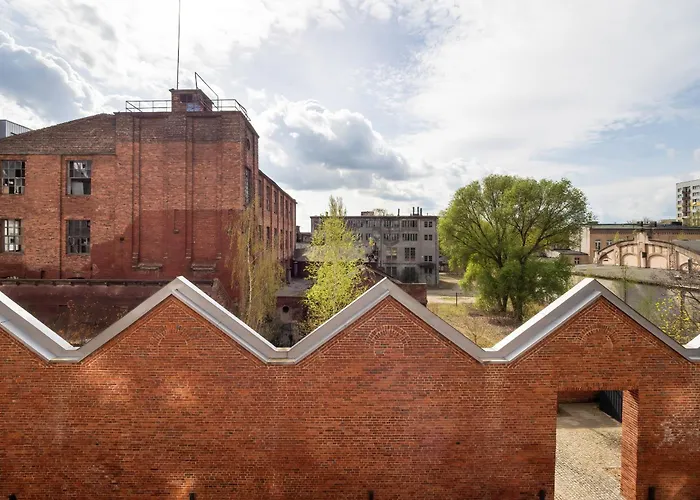 Апартаменты Bright With Balcony Close To The Poniatowski Park By Renters Лодзь