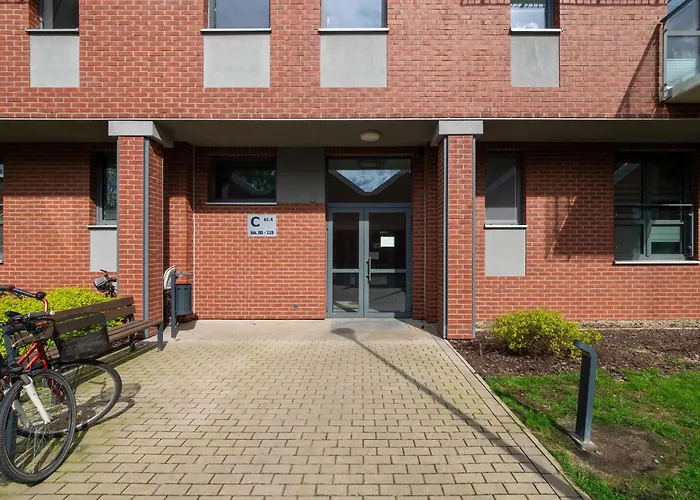 Bright With Balcony Close To The Poniatowski Park By Renters * Лодзь